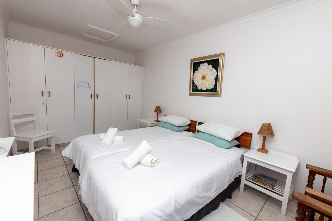 Nothando Backpackers Lodge Плеттенберг-Бей Экстерьер фото