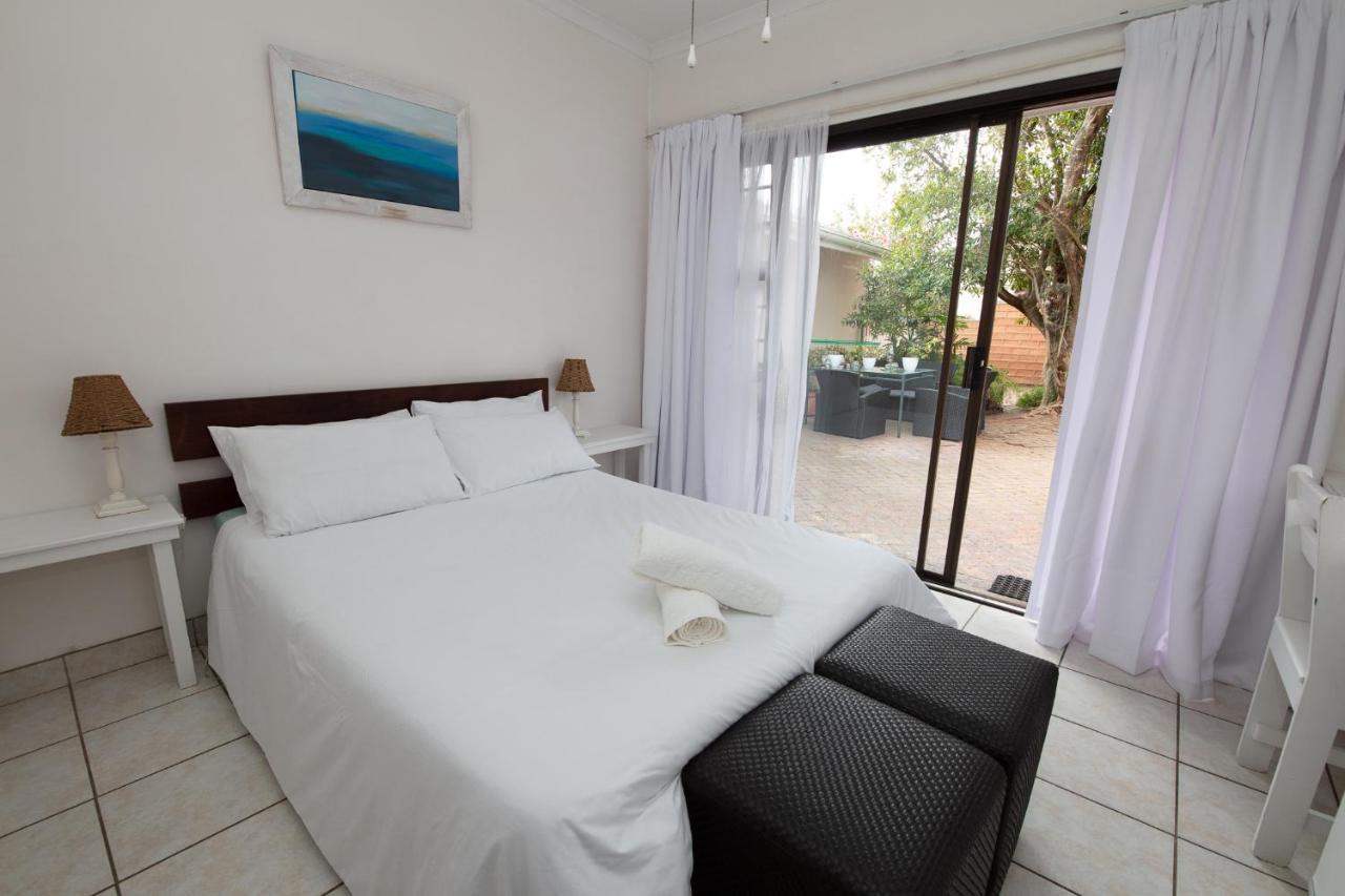 Nothando Backpackers Lodge Плеттенберг-Бей Экстерьер фото