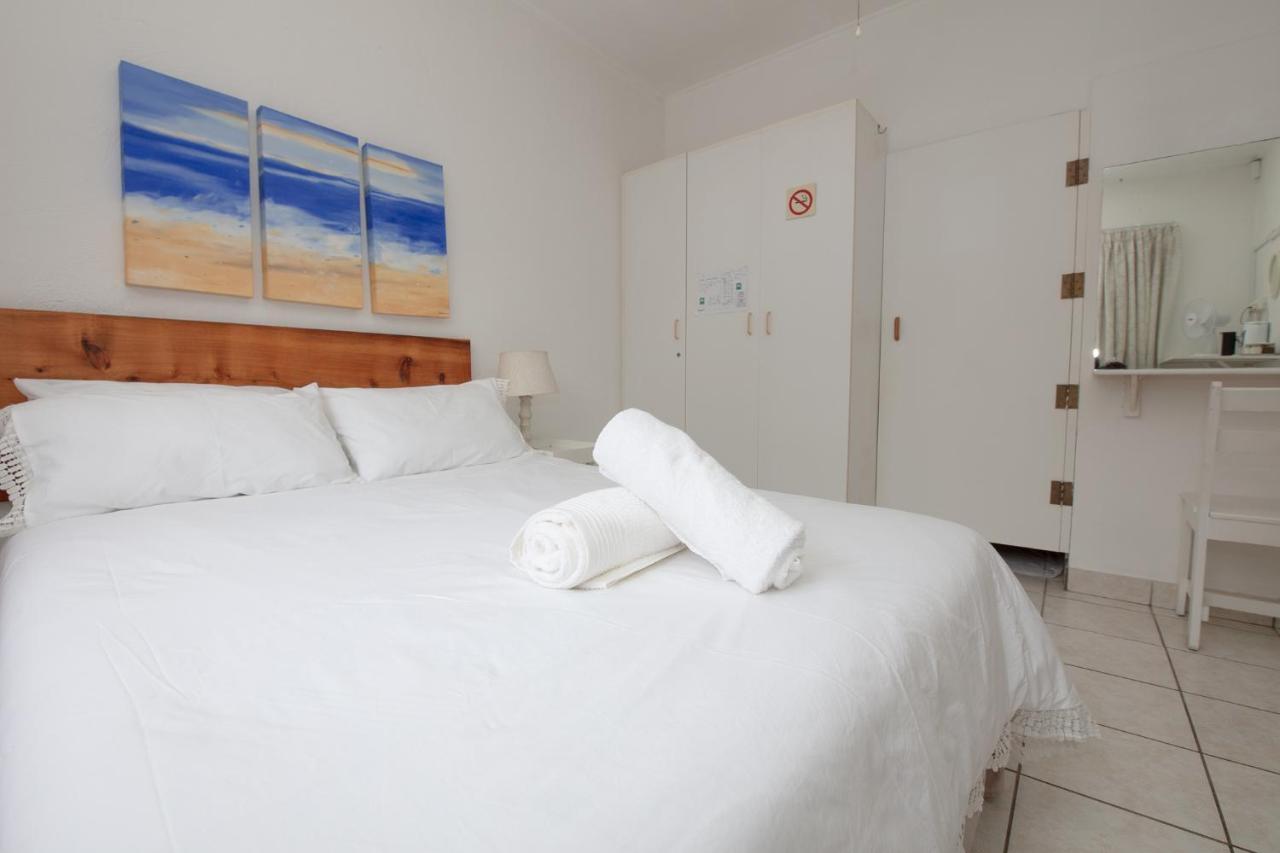 Nothando Backpackers Lodge Плеттенберг-Бей Экстерьер фото